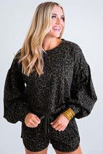 Load image into Gallery viewer, Leopard Sweatshirt Set

