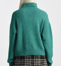 Load image into Gallery viewer, Turtleneck Sweater in Emerald Green
